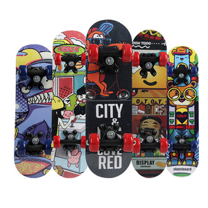 <span class=keywords><strong>Skateboard</strong></span> <span class=keywords><strong>per</strong></span> <span class=keywords><strong>bambini</strong></span> con stampa personalizzata <span class=keywords><strong>Skateboard</strong></span> Deck e PVC ruote <span class=keywords><strong>Skateboard</strong></span> <span class=keywords><strong>per</strong></span> <span class=keywords><strong>bambini</strong></span> - Product Image 6