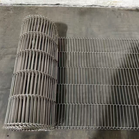 Bande transporteuse plate flexible en acier inoxydable Yuchen, type Z, en treillis métallique, qualité alimentaire, adaptée au fumage au four.