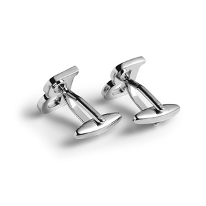 กระดุมข้อมือโลหะผสมสังกะสี ดีไซน์พิเศษ คุณภาพสูง แฟชั่น พร้อมตัวอักษรโลโก้แบบกำหนดเอง - Product Image 3