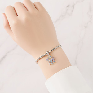 Nuevo colgante de nube de la suerte colorido, diseño original, lujo discreto, moderno y versátil - Product Image 6