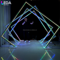 Arche lumineuse LED pour décoration de mariage, tunnel LED pour allée de scène, support de toile de fond éclairé