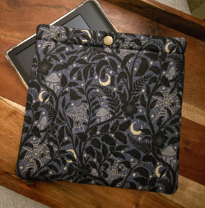 MOQ 50PCS Capa de Neoprene para <span class=keywords><strong>Kindle</strong></span> com Botão e Bolso Frontal para Sublimação - Product Image 5