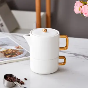 Basit mat beyaz ev çay bardağı ve pot seti altın saplı lüks teaware seramik demlik set