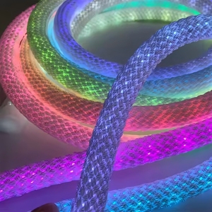360 ° Glowing Mesh Weave Neon <span class=keywords><strong>Led</strong></span> DC5V IP67 Musique Synchronisée Effet d'eau courante Adressable Réticule <span class=keywords><strong>Led</strong></span> Bande - Product Image 1