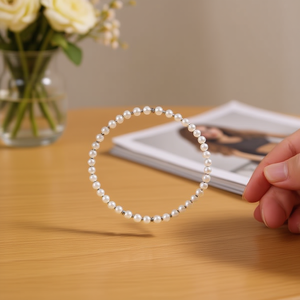 Bracciale in Acciaio Inossidabile con Perle e Cristalli, Gioiello Fatto a Mano, Accessorio di Moda - Product Image 3