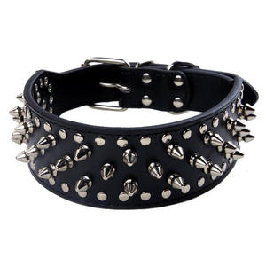 Collar para Perros Grandes Estilo Punk, Collar para Mascotas de Cuero PU con Remaches Resistentes a Mordidas, Ecológico y de Color Sólido - Product Image 1