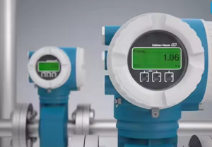 เครื่องวัดอัตราการไหลแบบคอริโอลิส E+H Proline Promass a 300 ดิจิตอล สำหรับวัดน้ำ ก๊าซ น้ำมัน อากาศ  รองรับ OEM ปรับแต่งได้ - Product Image 1