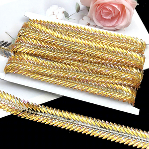 2025 nouveau Costume de <span class=keywords><strong>carnaval</strong></span> de Samba des Caraïbes avec des patchs de fer strass correspondant à des appliques et des garnitures de robe - Product Image 1