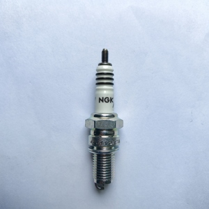 Bougie d'allumage de moto d'origine NGK en gros Bujia 6681 DR8EIX pour Honda <span class=keywords><strong>Hawk</strong></span> CB400N/T/T-AT 400CC, quatre pistes 300EX 300CC - Product Image 1