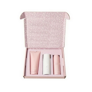 กล่องของขวัญแบบกระเป๋าเดินทางพิมพ์ลายสีชมพู ออกแบบเองได้ พร้อมหูหิ้วพลาสติก - Product Image 4
