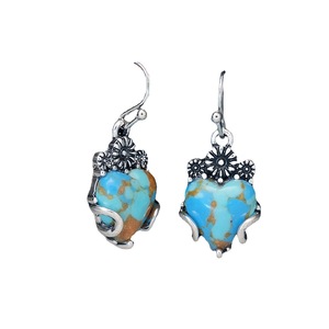 Pendientes Colgantes Vintage con Forma de Corazón Floral y Acento de Piedra Verde, Joyería Romántica para Mujer - Product Image 1