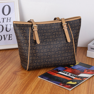 Guangzhou Factory's Custom Vintage Lady Bolsos de mano para mujer OEM ODM Cuero Gran capacidad <span class=keywords><strong>Bolso</strong></span> de hombro de viaje Mochilas Bolsos - Product Image 1