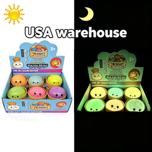 Jouets Squishy Classiques Lumineux dans le Noir en Forme de Boulettes, en TPR Souple et Pailleté, Jouets à Presser, Boîte de Vapeur, Cadeaux d'Halloween - Entrepôt USA - Product Image 1