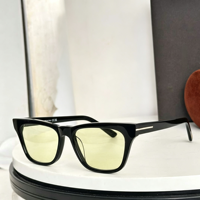 Nouvelles Lunettes de Soleil Carrées Unisexe Tendance de Marque Classique, Protection UV400, Verres Dégradés, Monture Complète, Lunettes de Mode Orange