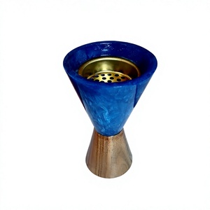Quemador de incienso de sándalo y resina epoxi hecho a mano Royal Oasis Noor, soporte de incienso de oud premium, ecológico y religioso para uso árabe. - Product Image 1