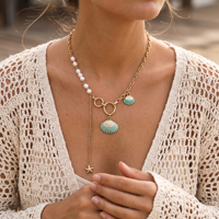 Collier coquillage bohème QIAOREN 14723 avec pendentif perle, bijoux de plage en acier inoxydable plaqué or pour femme