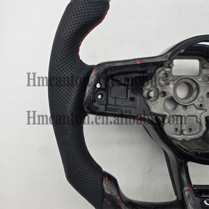 Volant en cuir perforé et fibre de carbone forgée pour Volkswagen <span class=keywords><strong>Golf</strong></span> <span class=keywords><strong>R8</strong></span>, vente directe d'usine - Product Image 5
