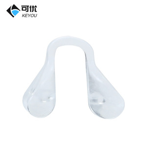 แผ่นรองจมูกซิลิโคนยืดหยุ่นสำหรับเปลี่ยนกรอบแว่นตา รุ่นสปริง 2024 รูปทรงการ์ดเรียบ - Product Image 1