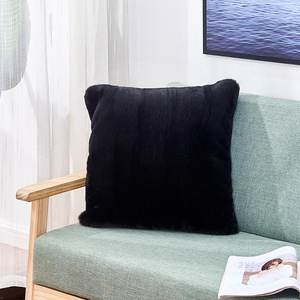 Housse de coussin carrée moderne minimaliste en fausse fourrure couleur unie 45x45cm lavable en machine pour la décoration intérieure - Product Image 4