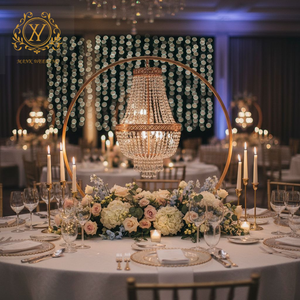 Centrotavola per Matrimonio Alto 125cm, Candelabro e Lampadario in Acrilico Dorato e Metallo Senza Luci, Decorazione da Tavolo per Eventi - Product Image 3