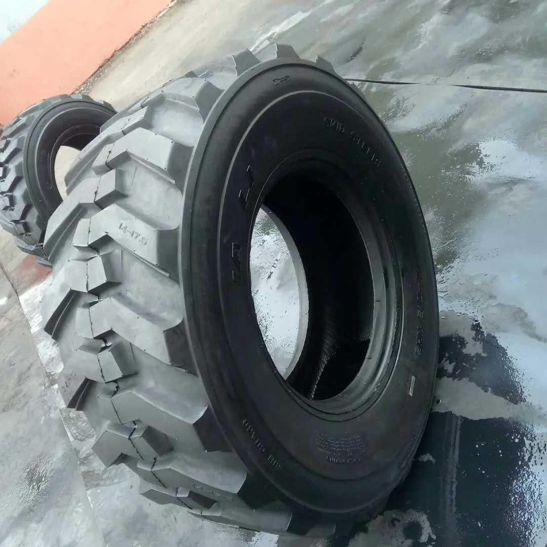 Yüksek kaliteli katı Skid Steer 10-16.5 12-16.5 14-17.5 backjantlar 15-19.5 23X8.5-12 27X8.5-15