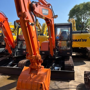 รถขุดดินตีนตะขาบ Doosan DH60-7 ขนาด 6 ตัน เครื่องจักร DH60-7 รถขุด 6 ตัน รถขุดมือสอง - Product Image 1