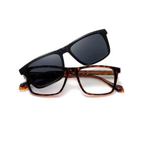 Lunettes de soleil carrées TR90 tendance 2025 avec logo personnalisé, polarisées UV400, à clip magnétique optique pour hommes et femmes - Product Image 6
