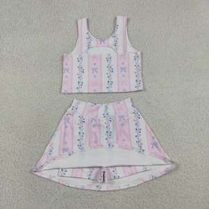 En stock: Conjunto casual de verano con estampado floral rosa, top sin mangas y falda pantalón para bebés y niñas. Ropa deportiva al por mayor para hermanas, ideal para yoga. - Product Image 2