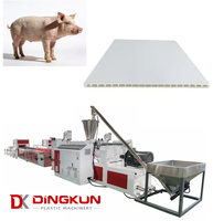 Machine à fabriquer des clôtures en PVC/Ligne de production de panneaux de clôture en profilés UPVC/Machine à fabriquer des clôtures en plastique pour bétail/ferme
