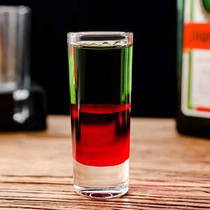 Juego de Vasos Jagger Cup y Vasos de Chupito B52 - Copas de Vino Clásicas con Asa, Materiales de Aluminio y PP para Bar y Fiestas - Product Image 5