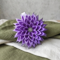 Korsase Gaun Pernikahan/Pertunangan 5 Inci Serba Putih, Kanzashi Bunga Satin, Bros Pin Kristal Berlapis Perak dengan Hiasan Rhinestone