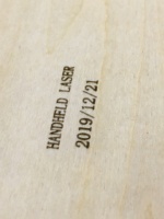 Mesin Penanda Laser Serat Portabel Harga Grosir Pabrik Terbaru Laris Manis Printer Laser Mobile Mendukung AI/BMP