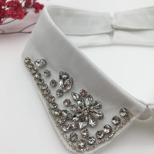 <span class=keywords><strong>Colletto</strong></span> <span class=keywords><strong>Staccabile</strong></span> Bianco con Decorazioni di Perline, Mezzo <span class=keywords><strong>Colletto</strong></span> per <span class=keywords><strong>Camicia</strong></span> - Product Image 2