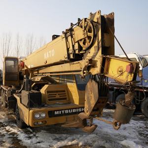 مستعملة Kato ، 25Ton وحدة التضاريس الوعرة الأساسية مع مكونات مضخة محرك علبة التروس - Product Image 4