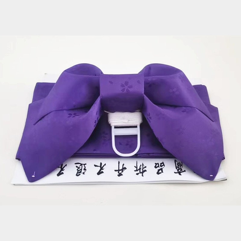18 nœuds violet foncé