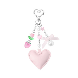 달콤하고 신선한 멀티 컬러 가죽 하트 모양 딸기 모조 진주 튤립 별 키체인 가방 펜던트 - Product Image 1