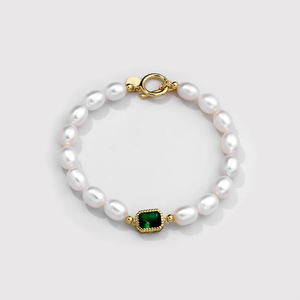Pulseras de lujo de estilo INS para mujer, brazaletes de plata de 18K con perlas de agua dulce chapadas en oro y circón verde, 2021 - Product Image 1