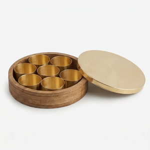 Boîte à épices ronde moderne en bois avec coupelles dorées, support de rangement anti-poussière, design minimaliste pour la cuisine et la table - Product Image 1