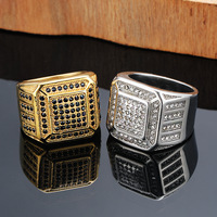 Nouvelle bague hip-hop transfrontalière euro-américaine en acier titane de luxe entièrement sertie de diamants pour homme, en stock