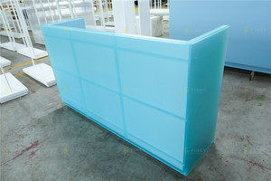 Tùy Chỉnh Bán Lẻ Cửa Hàng Cửa Hàng Phụ Kiện LED Chiếu Sáng Bằng Gỗ Quần Áo Cửa Hàng Hiển Thị Đứng Matte Acrylic Cửa Hàng Quần Áo Thiết Kế Nội Thất - Product Image 5