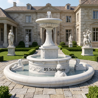 Fontaine d'eau en marbre blanc sur mesure, grand modèle, design moderne, durable et résistante à l'eau, pour usage en villa