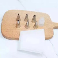 Outils de pâtisserie DIY 8pcs Set d'outils de décoration de gâteaux en acier inoxydable