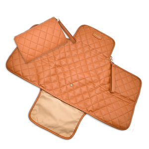 Tappetini per pannolini in pelle, - Product Image 3