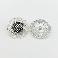 Boutons en métal personnalisés en usine, boutons à tige dorés sur mesure, boutons fantaisie en alliage de zinc avec strass pour vêtements, avec logo, sans nickel