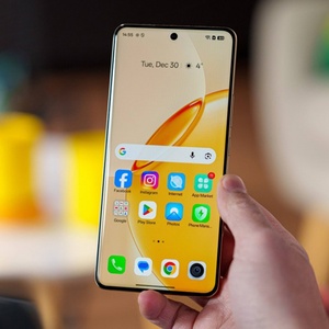 Teléfono Inteligente Real Me 16 Pro+ Versión Global 5G 6.8'' 144Hz AMOLED Snap Dragon 7 Gen 4 7000mAh 80W 200MP Esim - Product Image 5