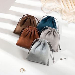 Pochettes en velours noires personnalisées pour cadeaux de mariage, bijoux à la mode, vente en gros - Product Image 1