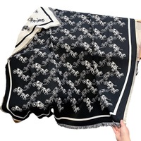 Châle européen coréen haut de gamme pour femmes automne hiver classique noir blanc écharpe de transport polyvalent Simple épaissi Polyester