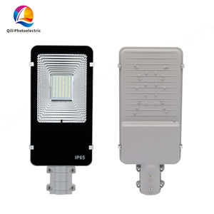 Luz de calle con energía solar para exteriores de nuevo estilo Ahorro de energía 100W 150W 200W 250W LED con clasificación IP65 7000K 1200LM/W - Product Image 2