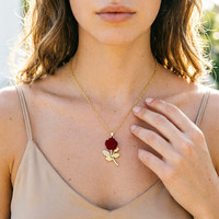 [Gorgeousxx] Colliers pendentifs luxueux en forme de rose rouge pour femmes, en acier inoxydable, bijoux qui ne se décolorent pas