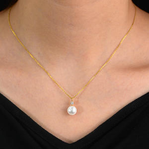 Collar de Cadena para la Clavícula de Plata Pura de Ley S925 con Perla Natural e Incrustaciones de Circón, Bañado en Oro con Colgante de Perla y Diamante para Mujer - Product Image 4